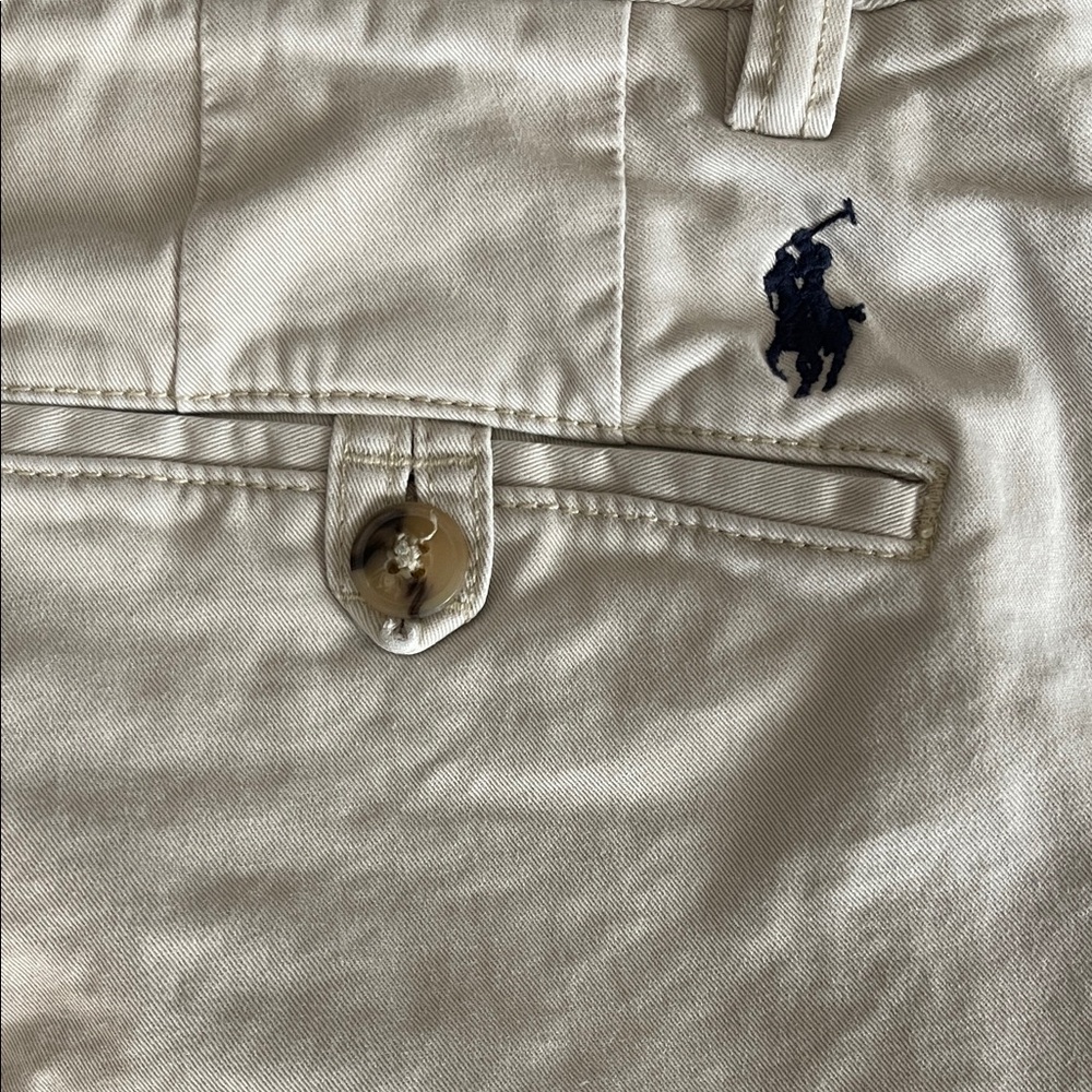 Polo by Ralph Lauren Men's Khaki Flat-Front Chino Shorts - Size 32 - Picture 4 of 4